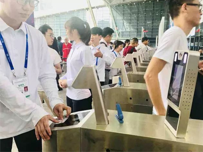 會(huì)展人臉識(shí)別%會(huì)展%%人臉識(shí)別%二維碼%展會(huì)入場(chǎng)人臉閘機(jī)閘機(jī) 哪家好？價(jià)格怎么樣？代理招商，生產(chǎn)廠家，價(jià)格，哪家好，多少錢，品牌，報(bào)價(jià)，廠家，哪個(gè)公司好