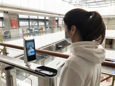 防疫功臣,北京連續(xù)9天無新增確診病例,路可路美人臉測溫閘機功不可沒 哪家好？價格怎么樣？代理招商，生產廠家，價格，哪家好，多少錢，品牌，報價，廠家，哪個公司好 